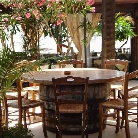 Stanza Posto Rosso Oda ve Kahvaltı 3*