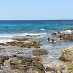 Stanza Posto Rosso 3* Torre San Giovanni