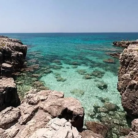 Stanza Posto Rosso Bed and breakfast Torre San Giovanni